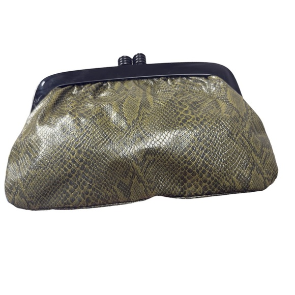 Vintage Valerie Made In Italy Green Snakeskin Classic Retro Kiss lock Clutch - Picture 8 of 15